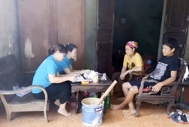 tuyên truyền viên bhxh huyện đà bắc, vận động người dân tham gia bhxh tự nguyện_20211117045221pm.jpg -0