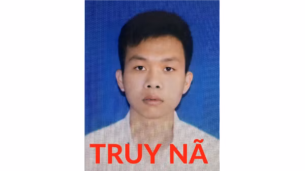 Truy nã đối tượng “Tổ chức cho người khác xuất cảnh trái phép”