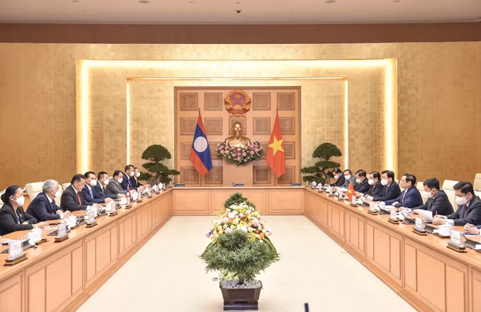 Thúc đẩy các dự án hạ tầng chiến lược kết nối Việt Nam - Lào -0
