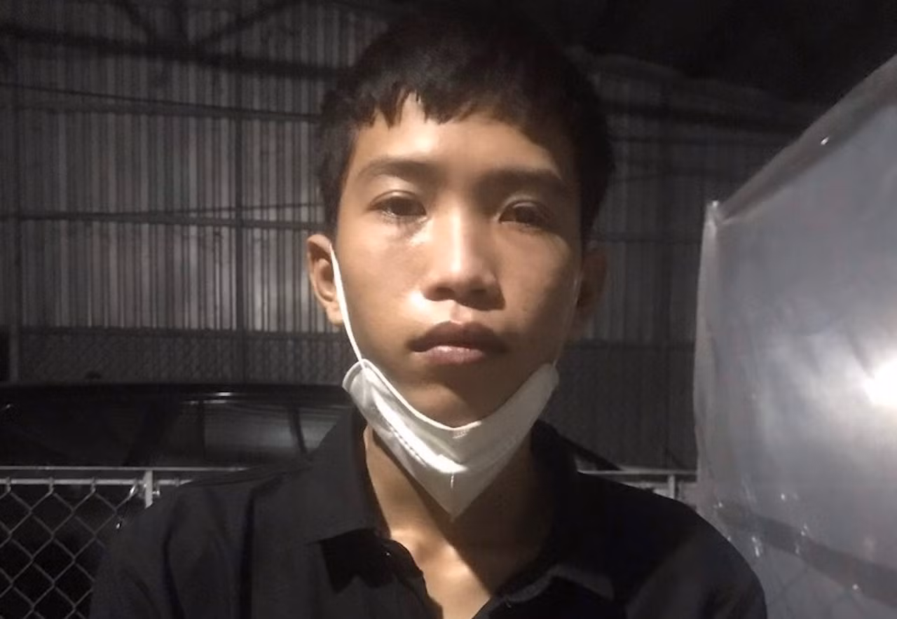Bắt giữ đối tượng cướp dây chuyền của phụ nữ -0