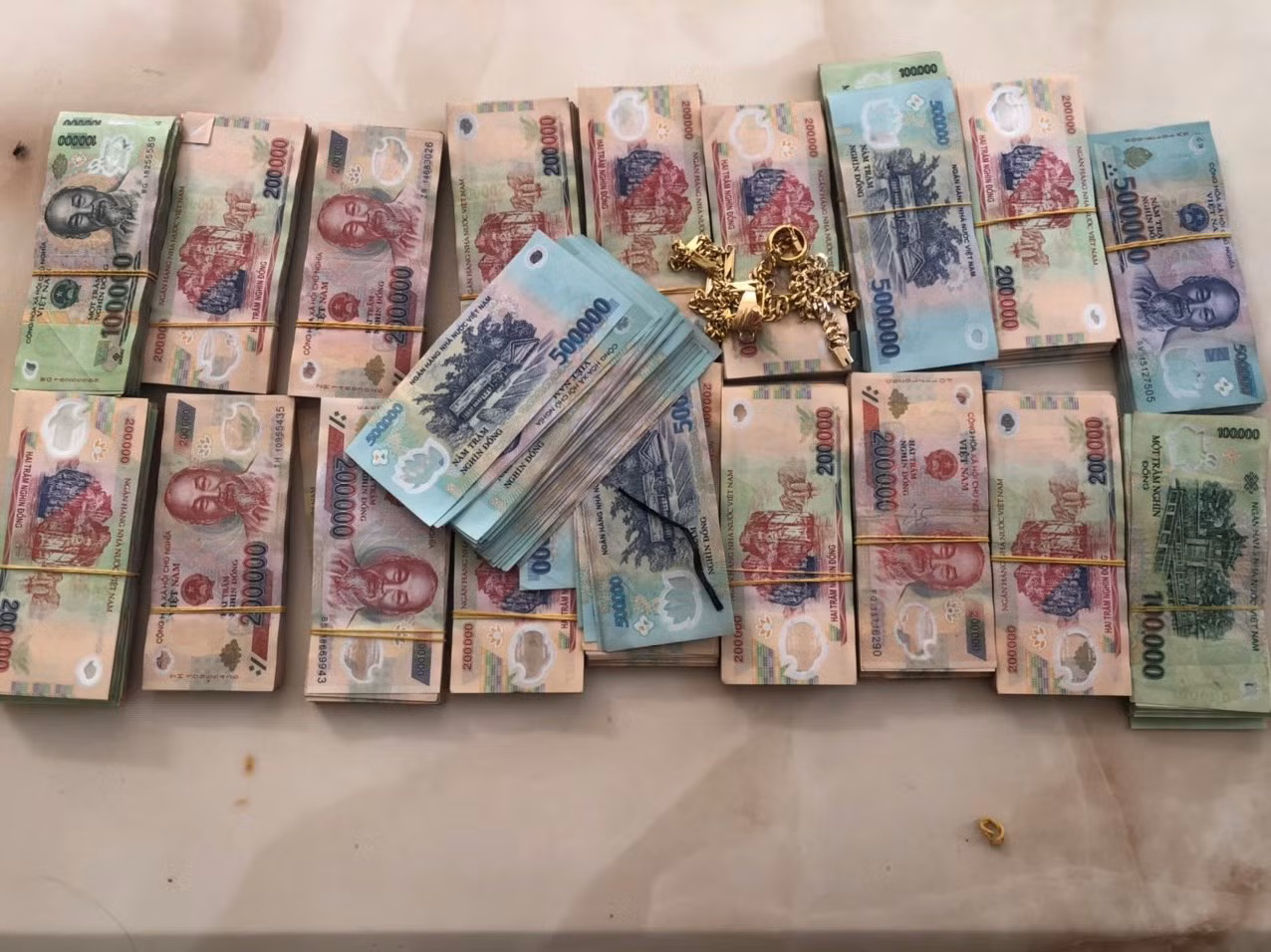 Người giúp việc 7 lần trộm tài sản trị giá hơn 500 triệu của chủ nhà -0
