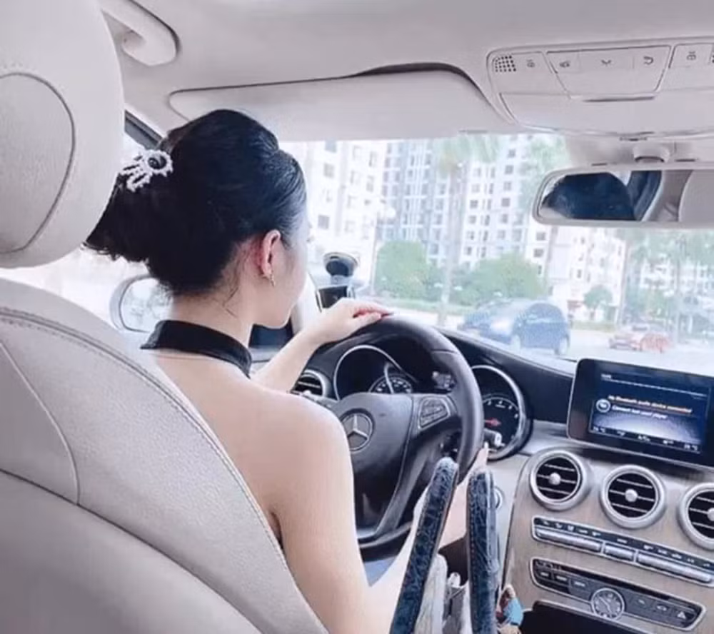 Những chiêu dụ “gà” của các hotboy, hotgirl tài chính -0