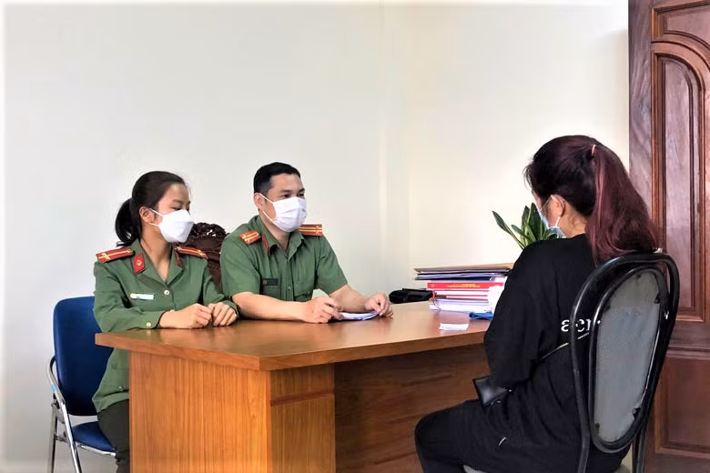 Lập nhóm kín, cắt ghép ảnh để nhục mạ người khác -0