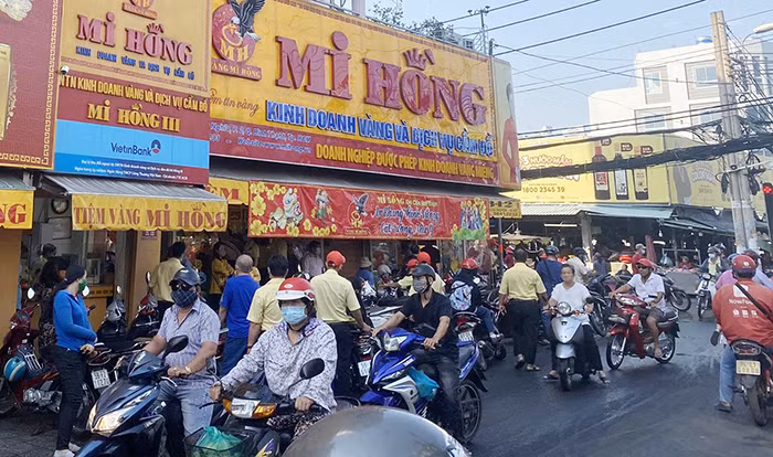 Mưu sinh trong “bình thường mới” -0