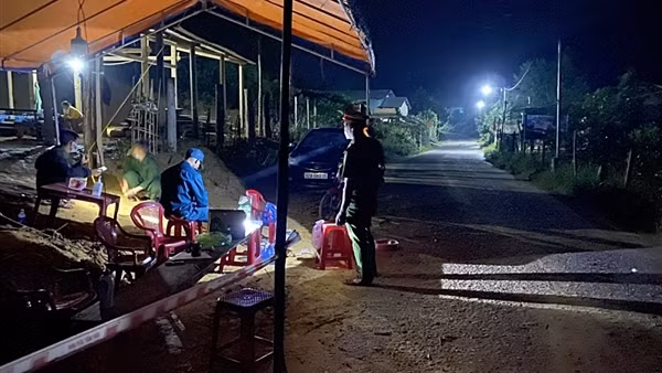 Quảng Nam xuất hiện nhiều ổ dịch, hướng dẫn F1 cách ly tại nhà ảnh 3