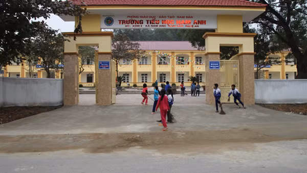 Khởi tố vụ xe khách bung cửa khiến 2 học sinh thương vong tại Sơn La ảnh 4