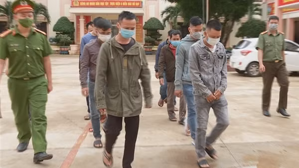 Bắt 8 đối tượng tham gia đường dây đánh bạc 55 tỷ đồng ảnh 5