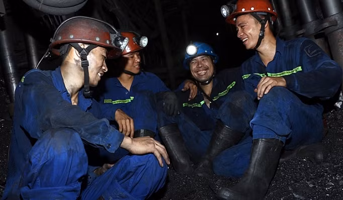 TKV đảm bảo việc làm và thu nhập của người lao động trong đại dịch COVID-19 -0