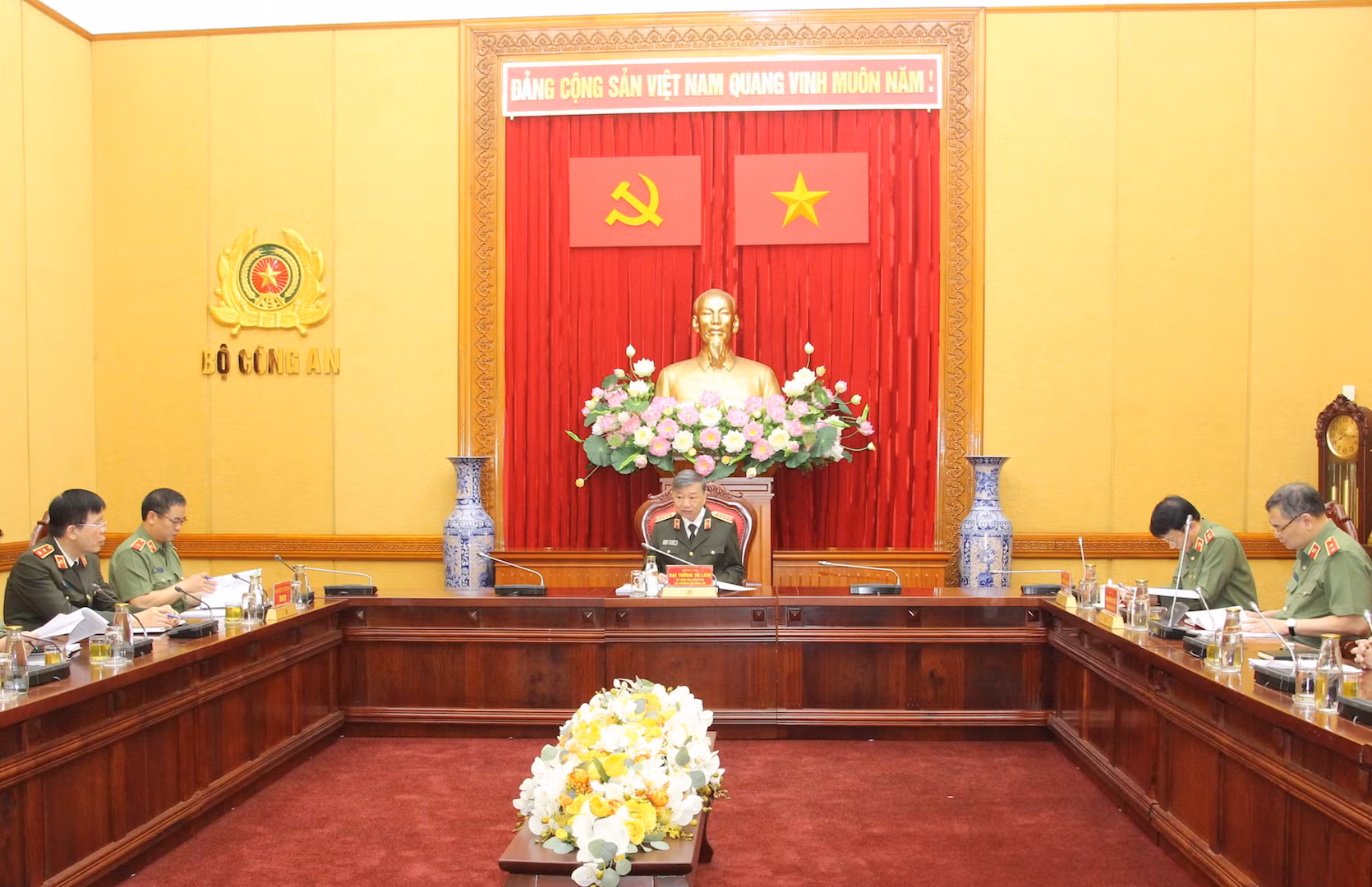 Phát huy trí tuệ tập thể xây dựng Đề án hoàn thiện Nhà nước pháp quyền trong CAND -0
