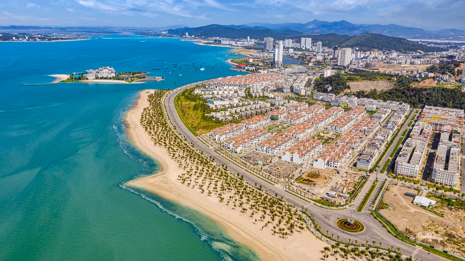 ảnh 3 - biệt thự sun grand city feria sở hữu vị trí độc đáo, hiếm có.jpg -0