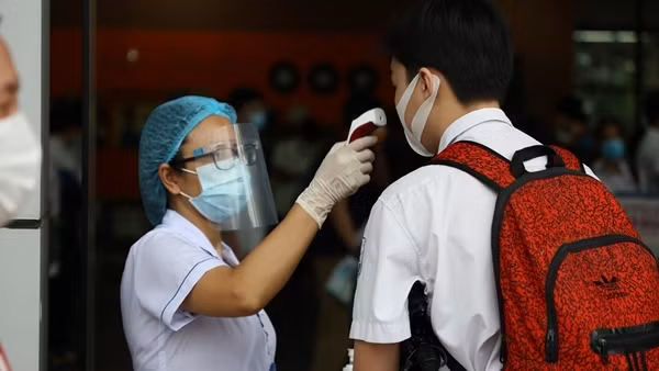 Đắk Lắk: Hơn 120.000 học sinh THCS được tiêm vaccine phòng COVID-19 ảnh 3