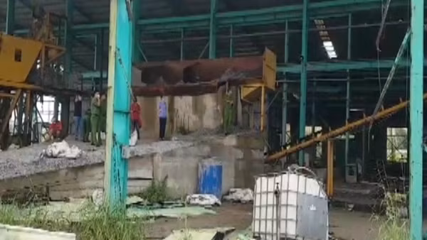 Một thanh niên bị điện giật tử vong trong nhà xưởng đã ngưng hoạt động