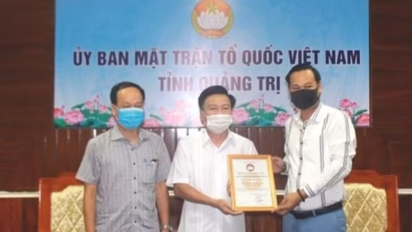 Hai huyện tại Quảng Nam báo cáo về việc trao tiền từ thiện của nghệ sĩ Hoài Linh ảnh 2