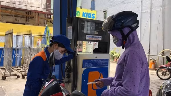 TP Hồ Chí Minh tổng kiểm tra các đơn vị hoạt động kinh doanh xăng dầu ảnh 2