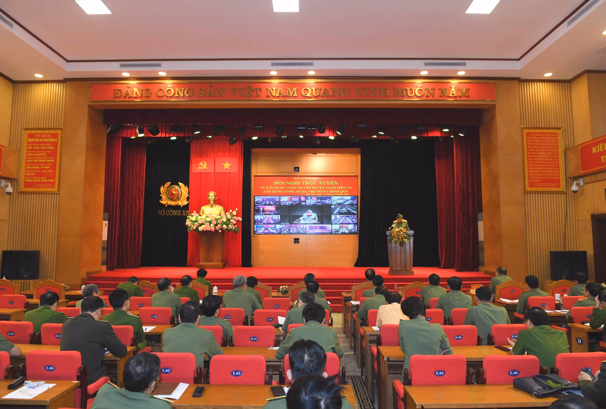 Xây dựng Công an huyện toàn diện, Công an xã chính quy -0