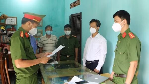Khởi tố chủ quán cà phê hoạt động mại dâm ảnh 3