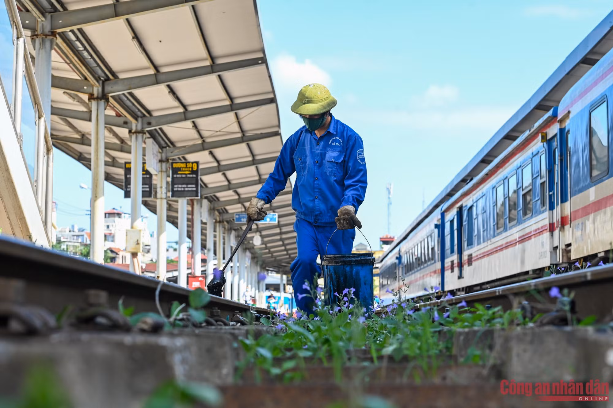 Hà Nội chuẩn bị cho chuyến tàu vào Nam đầu tiên sau giãn cách -6