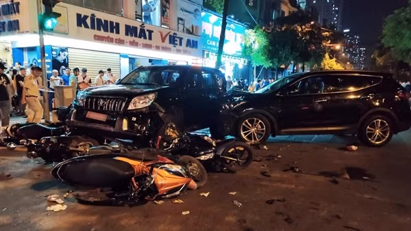 Chuyển hồ sơ vụ tài xế Santafe gây tai nạn sang Cơ quan điều tra Bộ Quốc phòng ảnh 2
