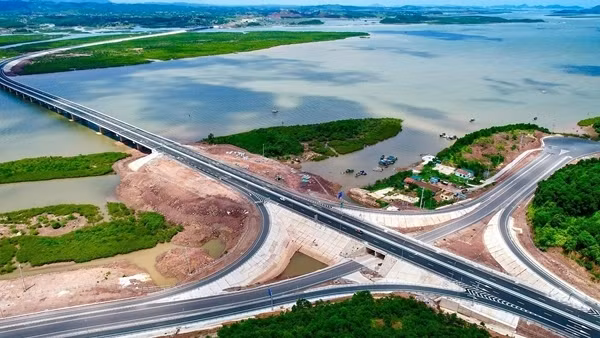 Cao tốc Vân Đồn – Móng Cái lại trễ hẹn