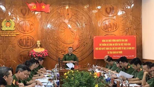 Đảm bảo triển khai công tác đặc xá công khai và đúng quy định của pháp luật