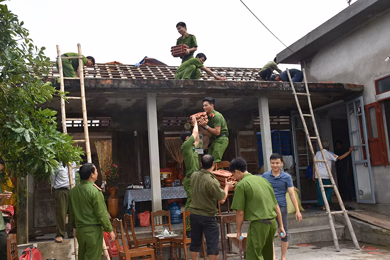 Một số điểm mới của Nghị quyết 12 về xây dựng lực lượng CAND trong tình hình mới -0
