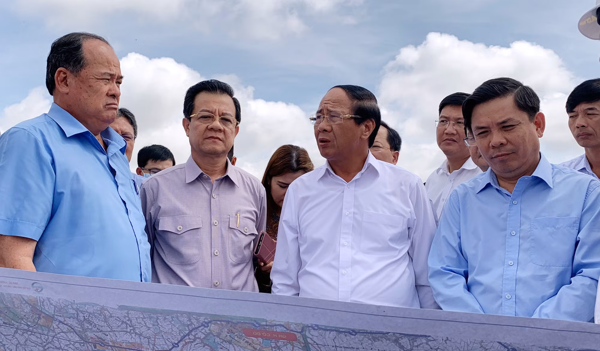 Phó Thủ tướng Lê Văn Thành chủ trì hội nghị triển khai nghị quyết thực hiện các dự án cao tốc -0
