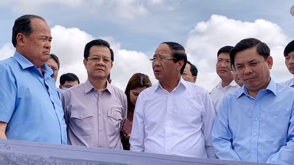 Nhanh chóng triển khai thực hiện các dự án cao tốc