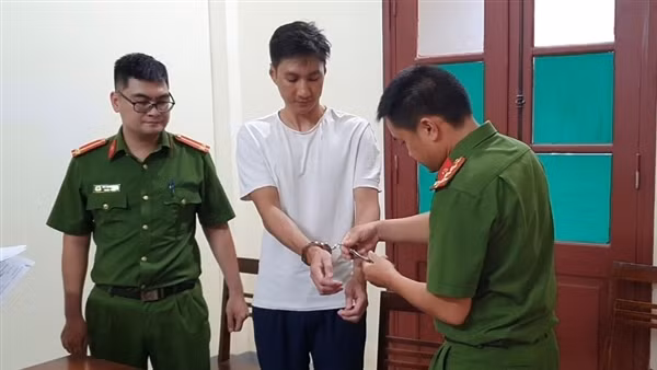 Bắt 1 đối tượng trong đường dây đánh bạc nghìn tỷ của Phan Sào Nam