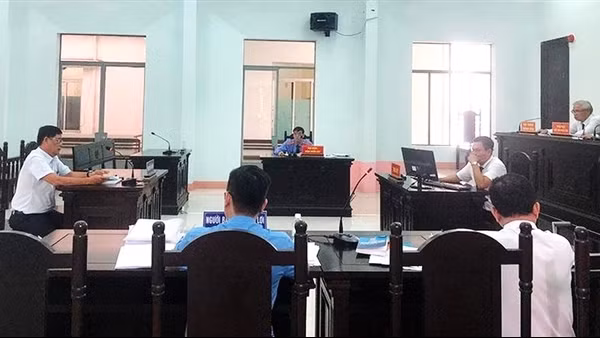 Tòa buộc Chủ tịch TP Nha Trang giải quyết khiếu nại của người khởi kiện hành chính