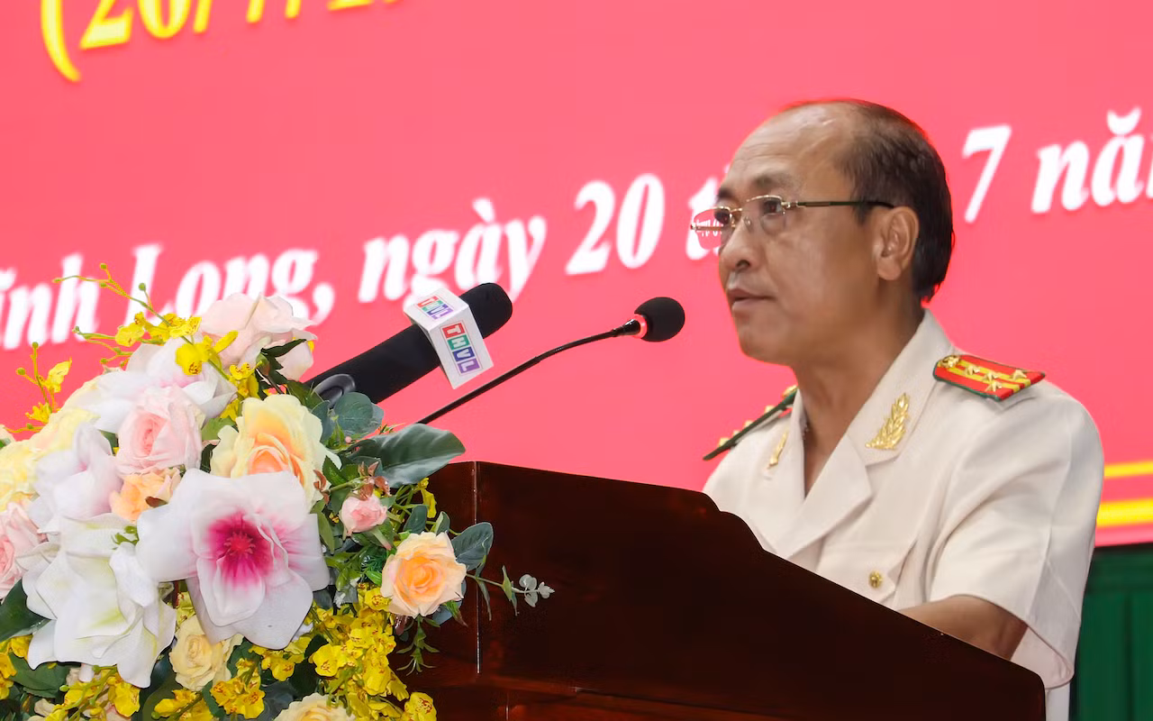 đại tá nguyễn trọng dũng, ủy viên thường vụ tỉnh ủy, bí thư đảng ủy, giám đốc công an tỉnh đọc diễn văn khai mạc và ôn lại truyền thống.jpg -0