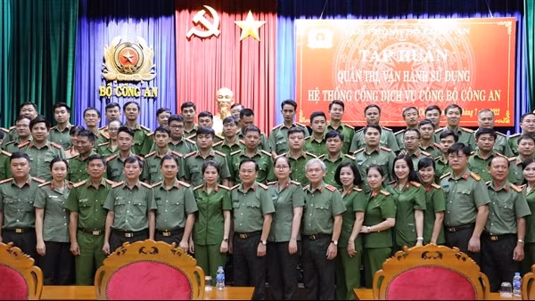 Tập huấn quản trị, vận hành, sử dụng hệ thống Cổng dịch vụ công Bộ Công an