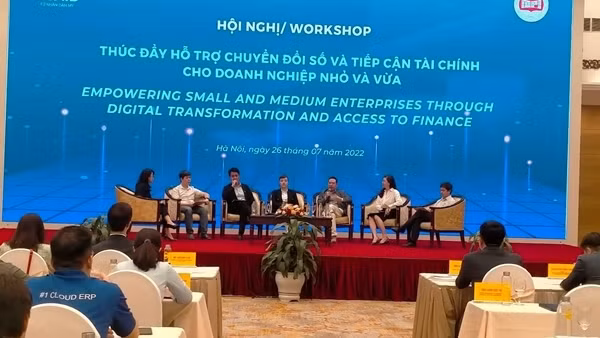 Doanh nghiệp nhỏ và vừa lúng túng với chuyển đổi số, khó tiếp cận tín dụng