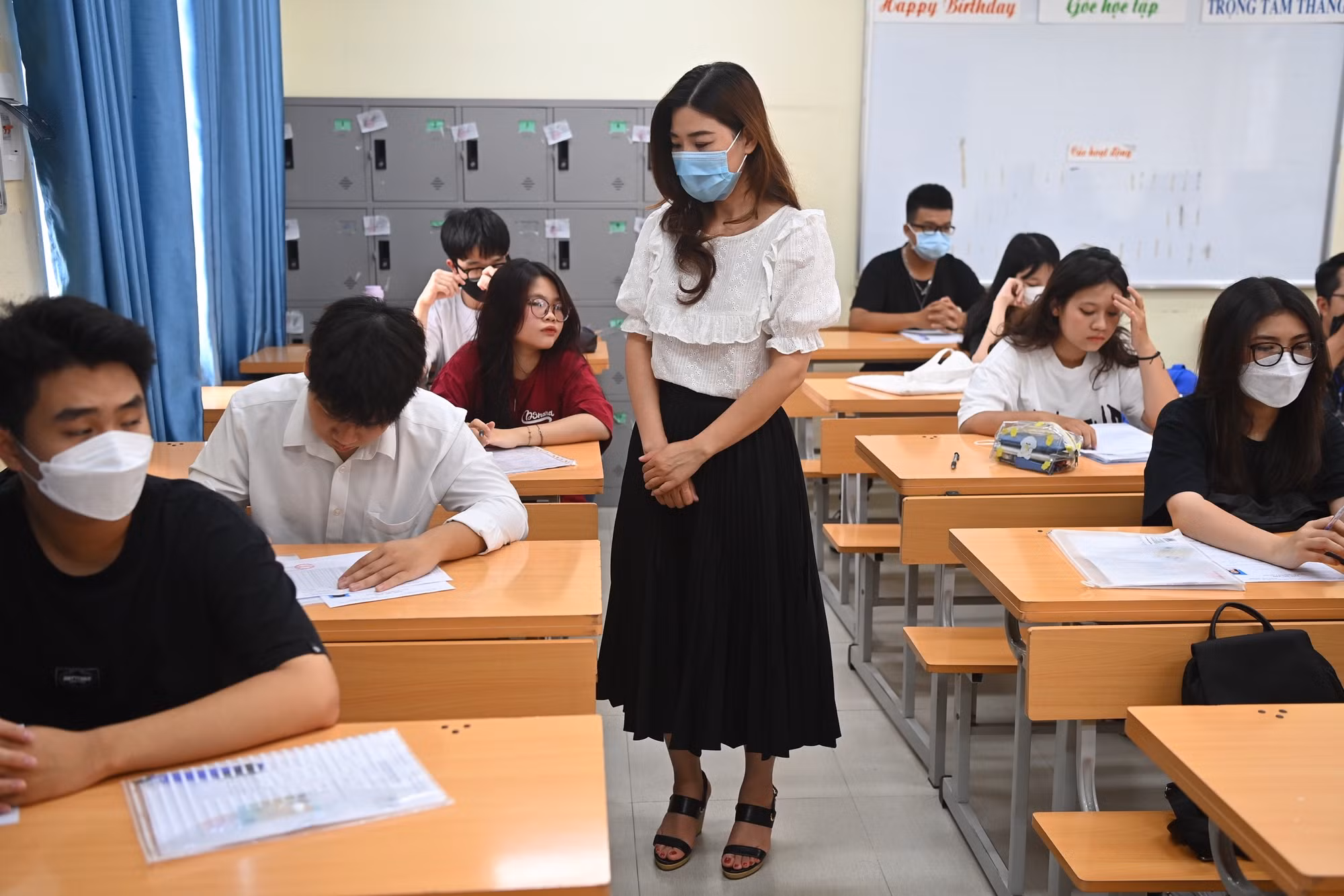 Phổ điểm các môn thi tốt nghiệp THPT năm 2022 đồng đều và thực chất hơn -0