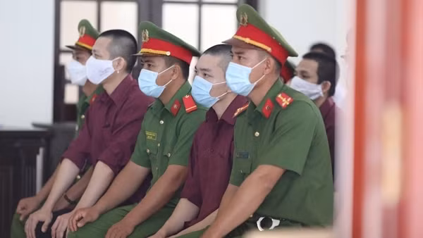 Bị can Lê Thu Vân trong vụ "Tịnh thất Bồng Lai" ra đầu thú ảnh 5