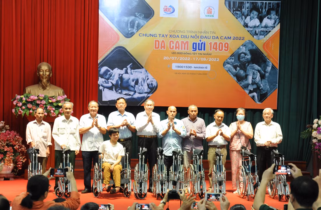 Chung tay xoa dịu nỗi đau da cam -0