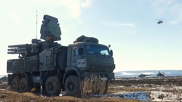 Ukraine nã 7 quả pháo HIMARS nhưng không đánh sập cầu tiếp tế của Nga ảnh 2
