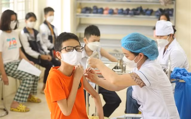 Bộ Y tế nêu tên hàng loạt tỉnh tiêm viaccine chậm -0