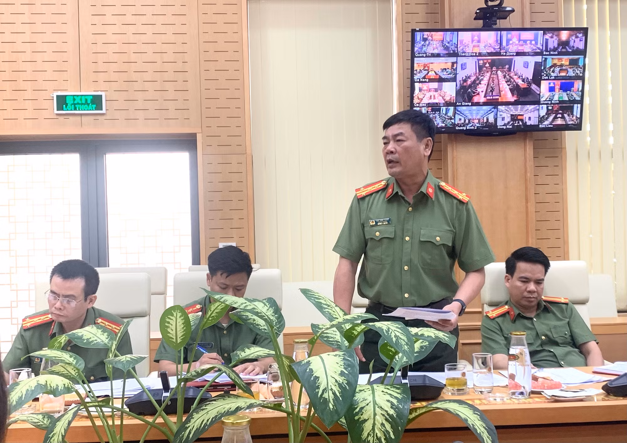 Thứ trưởng Lê Quốc Hùng rà soát công tác chuẩn bị tổ chức Ngày hội toàn sân bảo vệ ANTQ -0