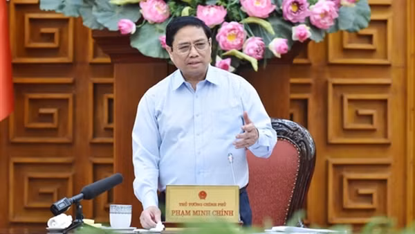 Thủ tướng chủ trì họp điều hành kinh tế sau khi Fed tăng lãi suất