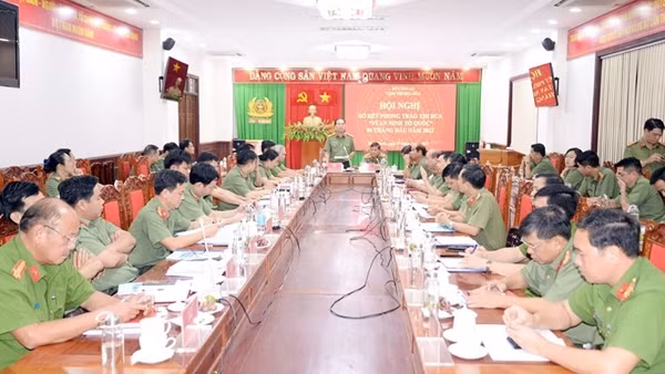 Cụm thi đua số 6 Bộ Công an sơ kết phong trào thi đua “Vì an ninh Tổ quốc”
