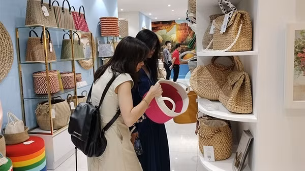 Hỗ trợ doanh nghiệp đưa sản phẩm tiếp cận đối tác trong và ngoài nước