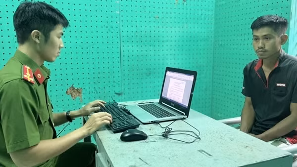 Trạm trưởng trạm xăng dầu kê khống để chiếm đoạt gần 1,3 tỷ đồng