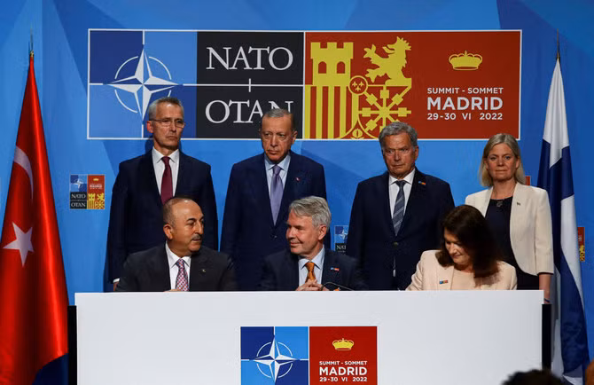 Mỹ vẫn cần NATO -0