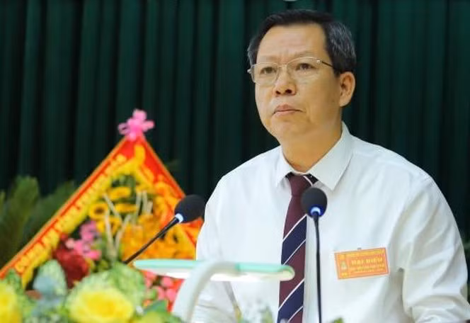 Bắt tạm giam Bí thư Huyện ủy Như xuân, Than Hóa -0