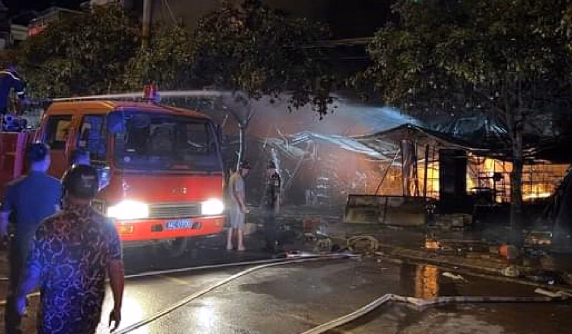 Cháy lớn ở TP Móng Cái -0