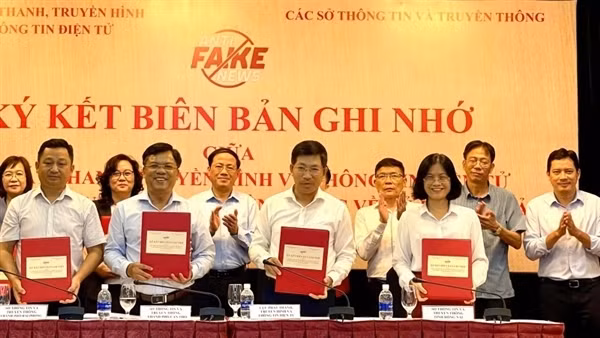 Công an Kiên Giang tăng cường đấu tranh, phản bác các quan điểm sai trái, thù địch trên mạng xã hội ảnh 1