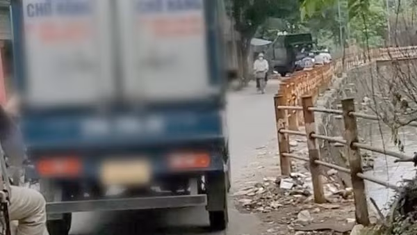 Xe máy lấn đường tông trực diện vào xe tải, người đàn ông tử vong tại chỗ ảnh 4