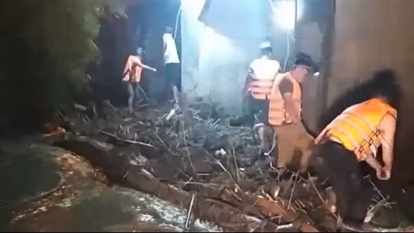 Đã tìm thấy một nạn nhân vụ lũ cuốn trôi 4 người ở Cao Bằng