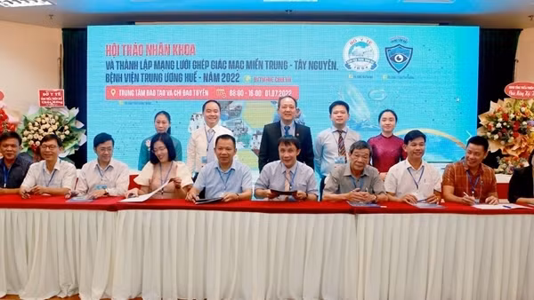 12 bệnh viện tham gia vào mạng lưới ghép giác mạc khu vực miền Trung - Tây Nguyên