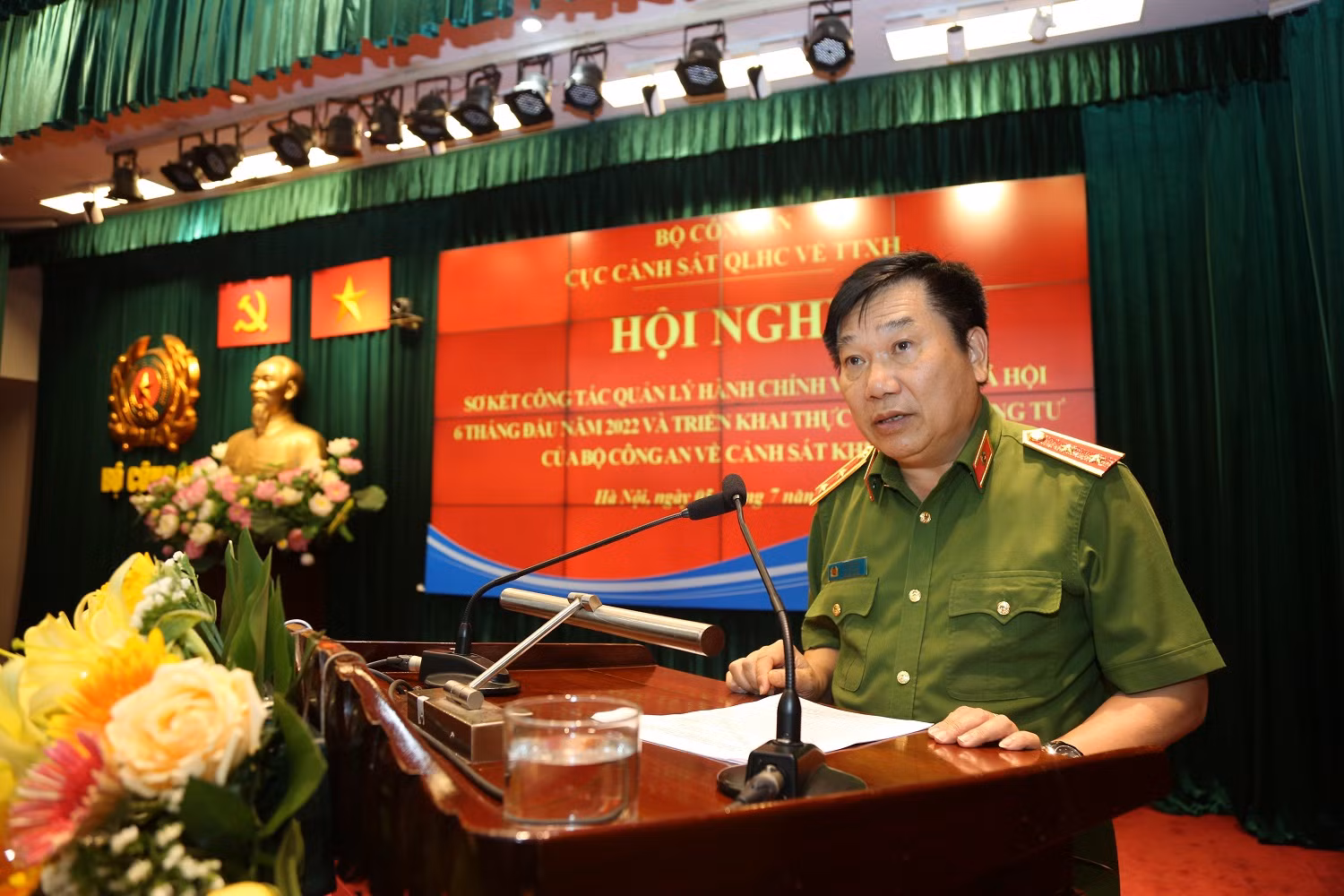  Cảnh sát Quản lý hành chính về trật tự xã hội tiếp tục “gương mẫu đi đầu” -0